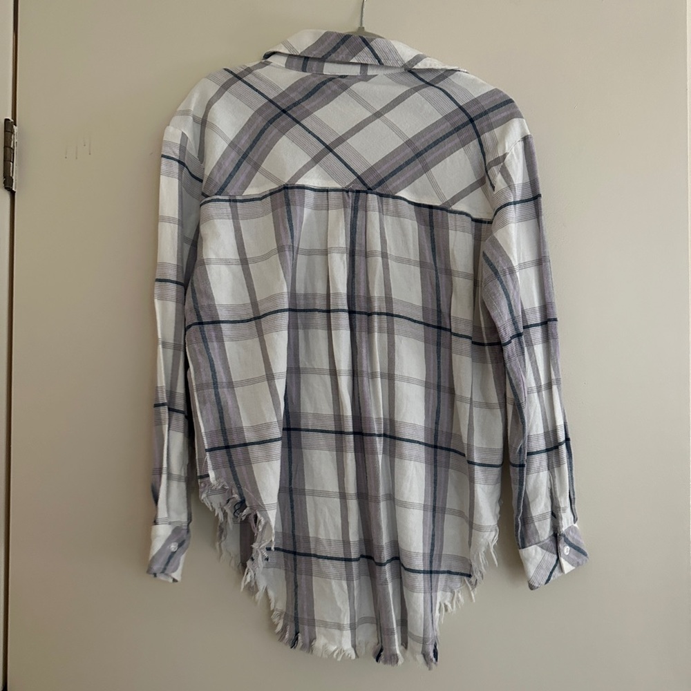 NWT Mi Ami Plaid Button-Up Shirt with Frayed Hem - Picture 3 of 3